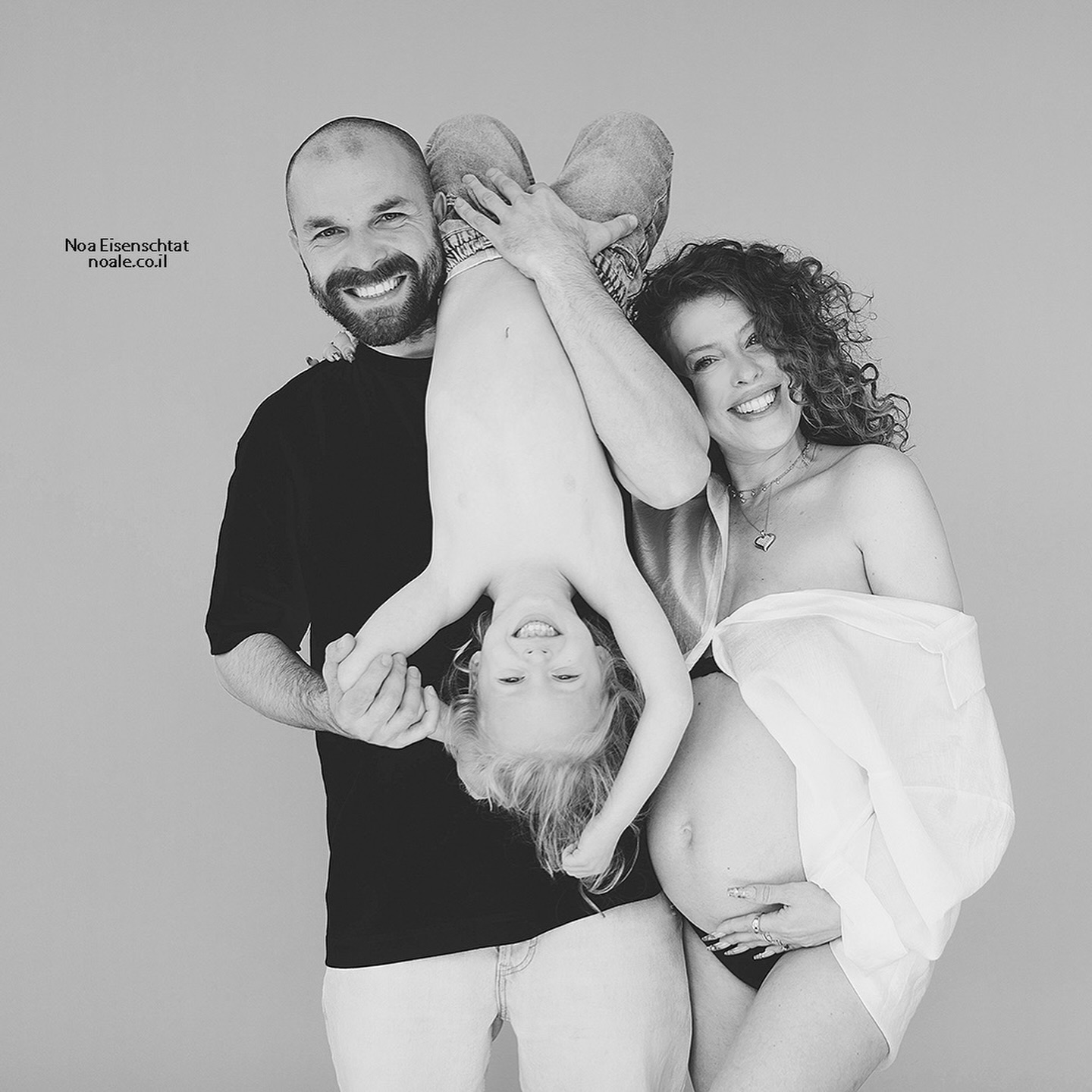 צילומי הריון בסטודיו